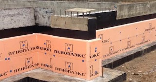 Утепление мелкозаглубленного фундамента в Верхнем Уфалее в октябре
